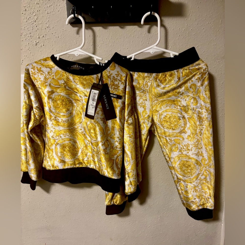 Versace Gold and Black Baroque Print Set
